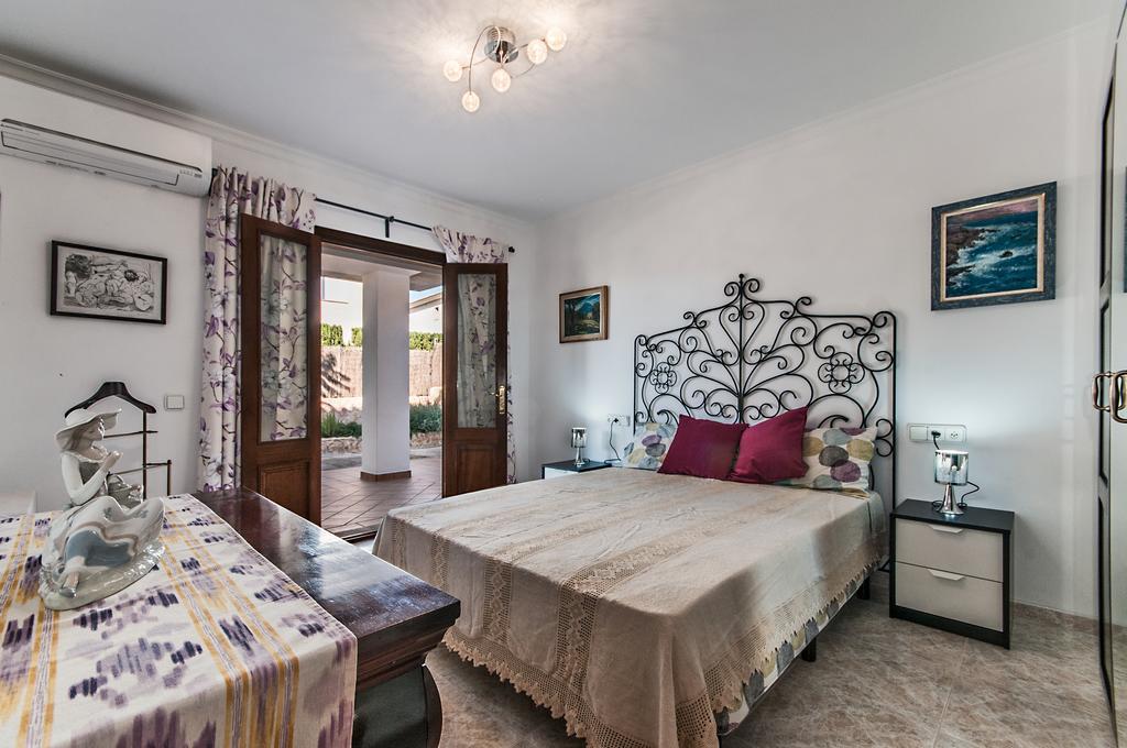 Villa Maria Llucmajor  Habitación foto